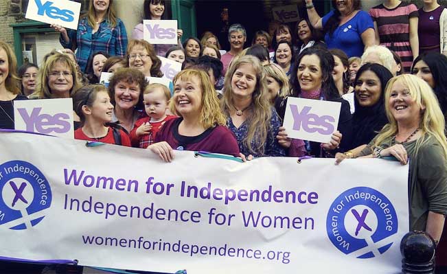 To celebrate International Women's Day 8th March 2014 women across Scotland went out and talked to other women about the importance of being registered and having a voice in the independence debate. Photo: Women for Independence