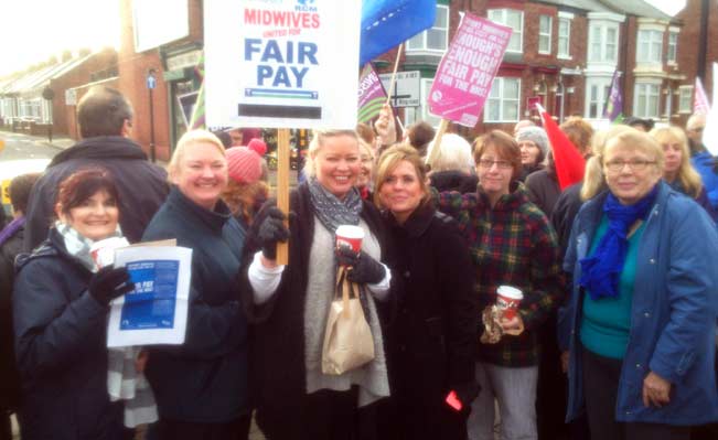 NHS workers in strike in 2014