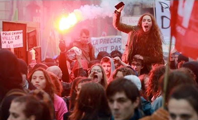 French students taking to the streets. Photo: France24/YouTube