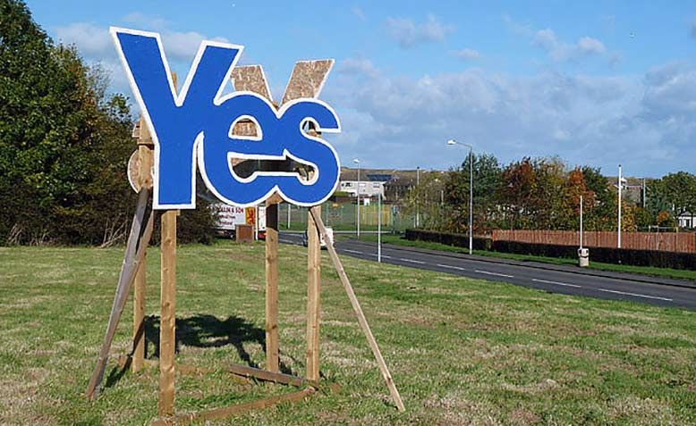 A Scottish Independence referendum campaign sign at Eyemouth. Photo: Geograph