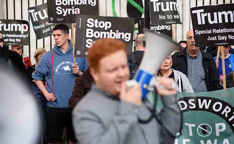 Anti-war protest, Downing Street, 7.4.17. Photo: Jim Aindow