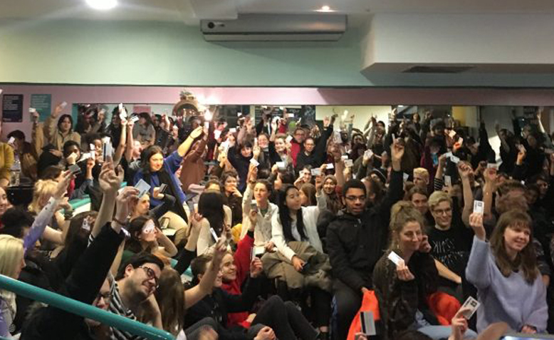 Goldsmiths students voting to support UCU strikes. Photo: Goldsmiths Students' Union