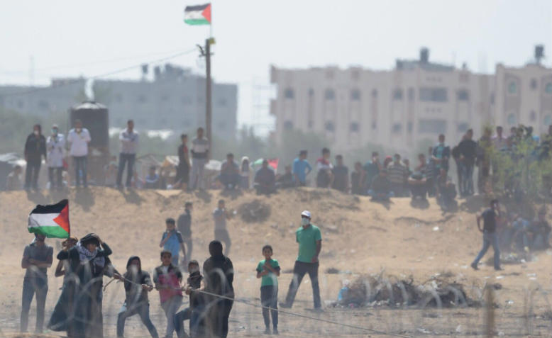 Protesters at the Gaza-Israel border, 11 May. Photo: Wikimedia Commons