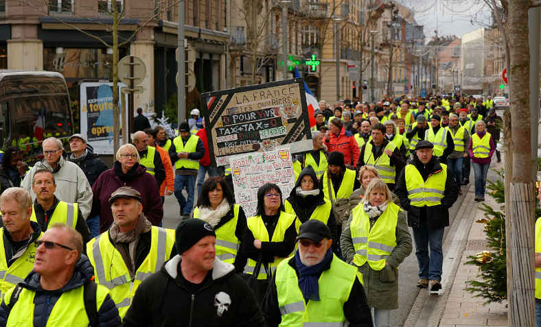 Yellow Vests protest in the northeastern city of Belfort on 1st December 2018. Photo: Thomas Bresson