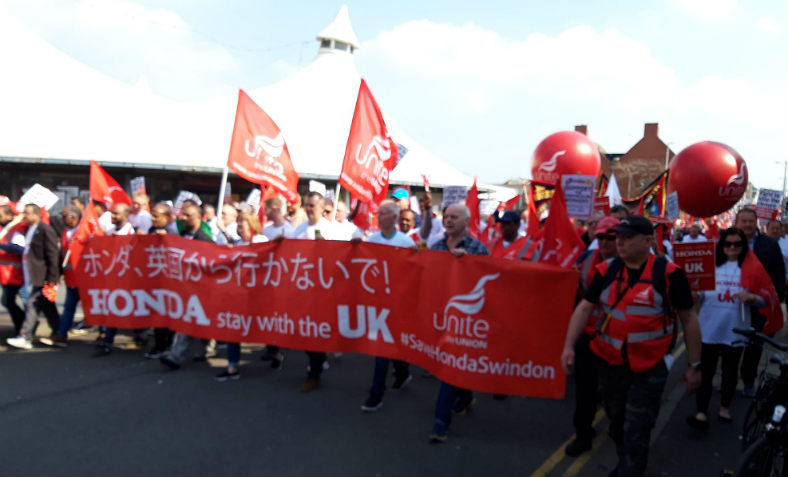 Front of the march at the #SaveHondaSwindon protest in Swindon on 30 March 2019. Photo: Sam Lees