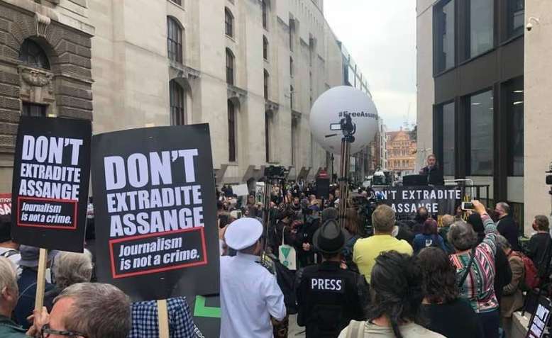 Don't Extradite Assange protest, 7 September 2020. Photo: Chris Nineham