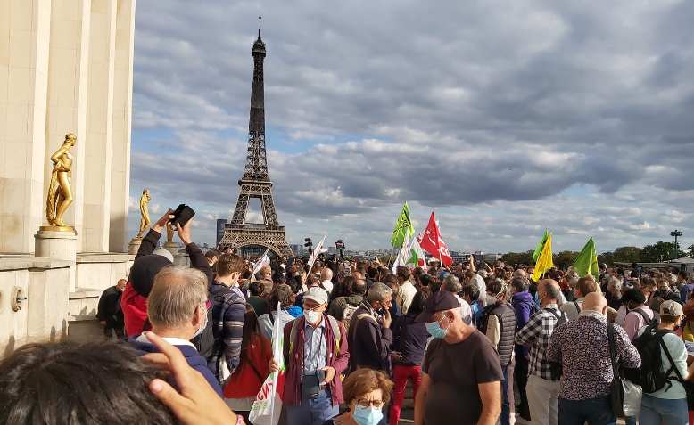 Paris protest supporting Danièle Obono. Photo: John Mullen