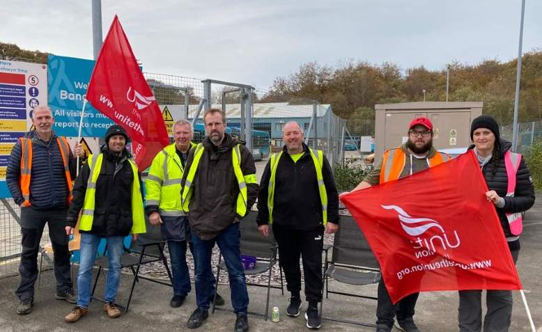 Arriva bus strikers