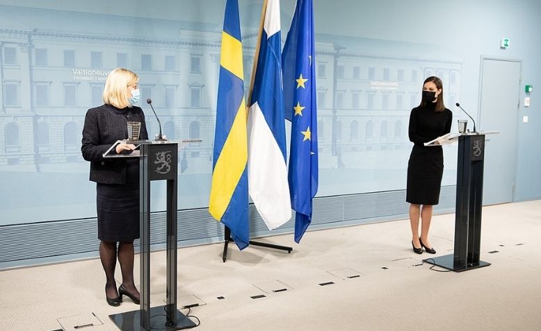 Prime Minister Sanna Marin met the Swedish Prime Minister Magdalena Andersson in Helsinki (Dec 2021)