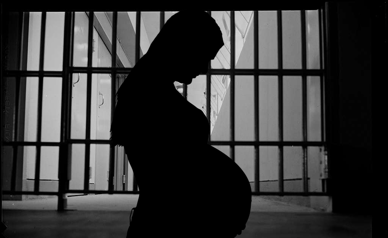 Pregnant woman, prison