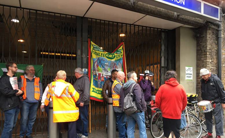 London Bridge strike picket line