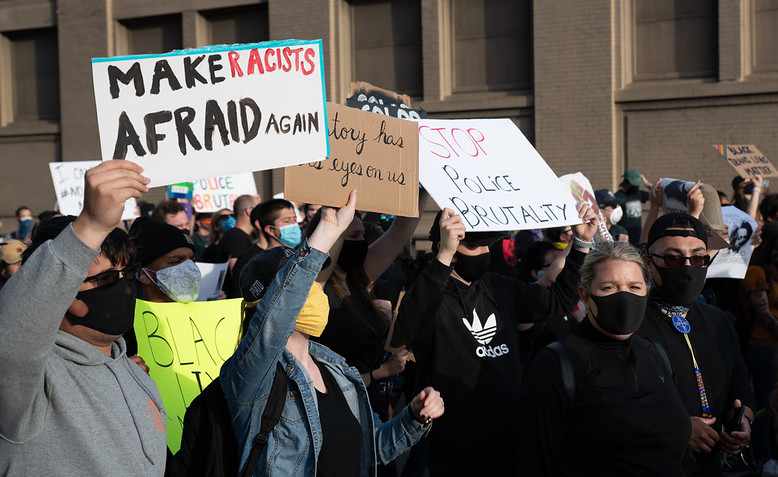 Black Lives Matter protest in Oregon, June 2020. Photo: Flickr/Mathew Roth 