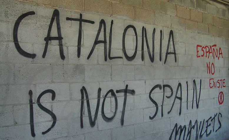 Barcelona graffiti from 2008. Photo: Barcalunacy photoblog