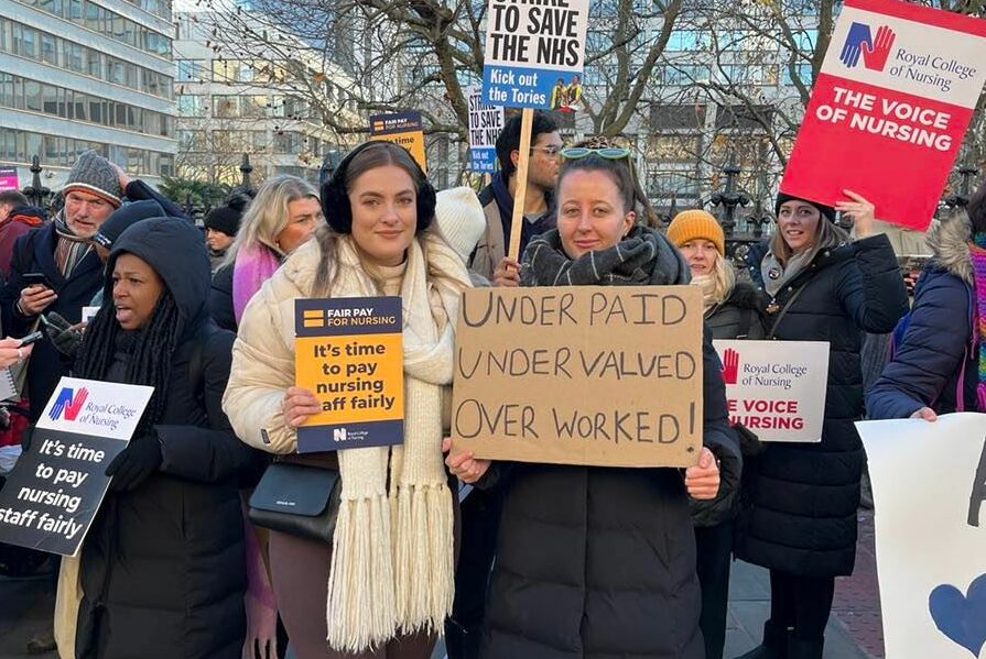 Striking RCN nurses, St Thomas's Hospital