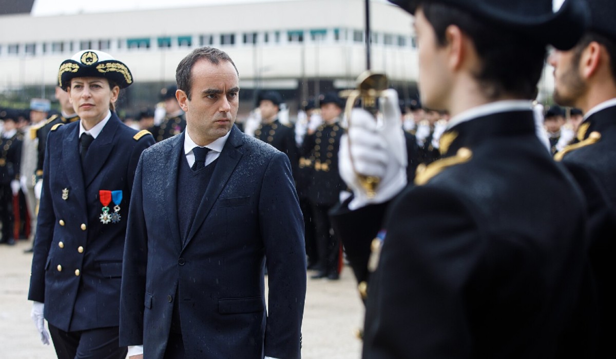 Sébastien Lecornu at a military ceremony the Polytechnic school / Flickr / CC BY-SA 2.0