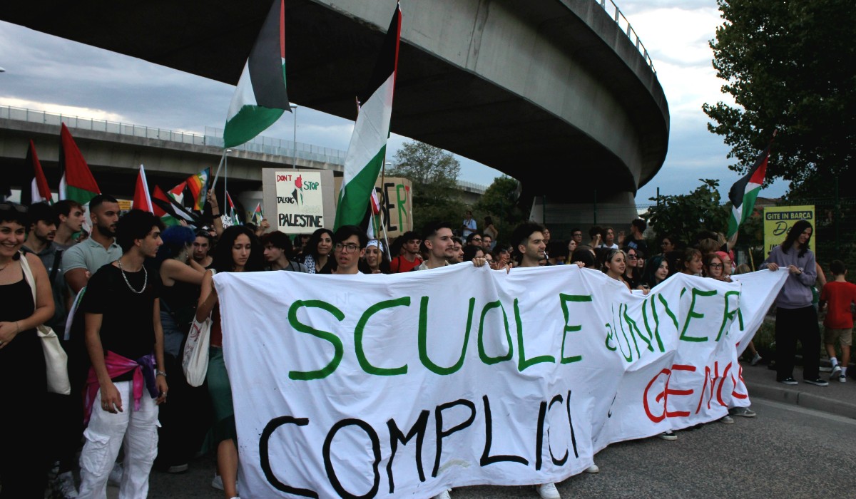 Students on the general strike for Gaza, Ancona