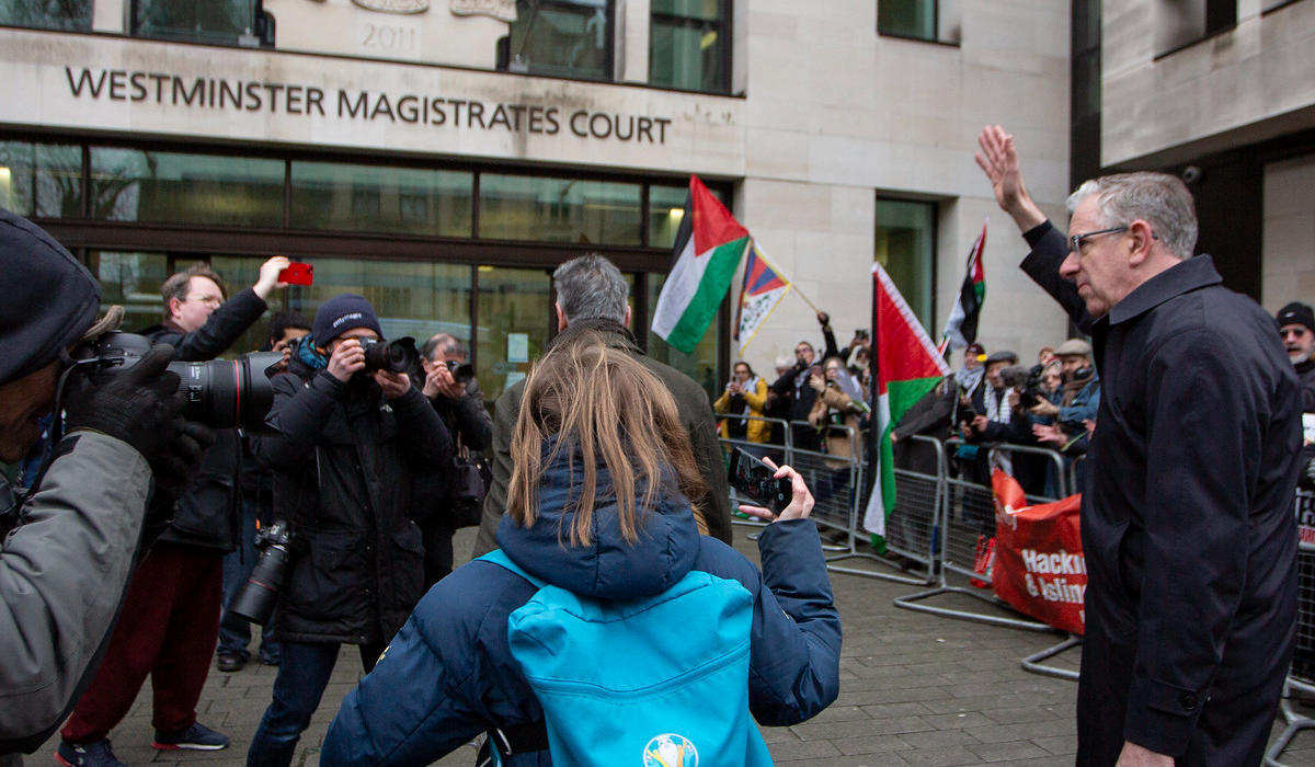 Palestine ban: government courts disaster – weekly briefing