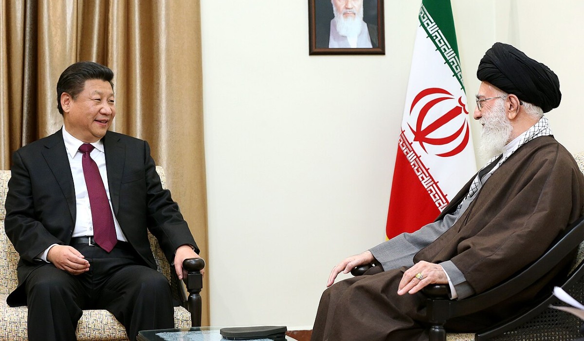 Xi Jinping meeting Ali Khamenei.