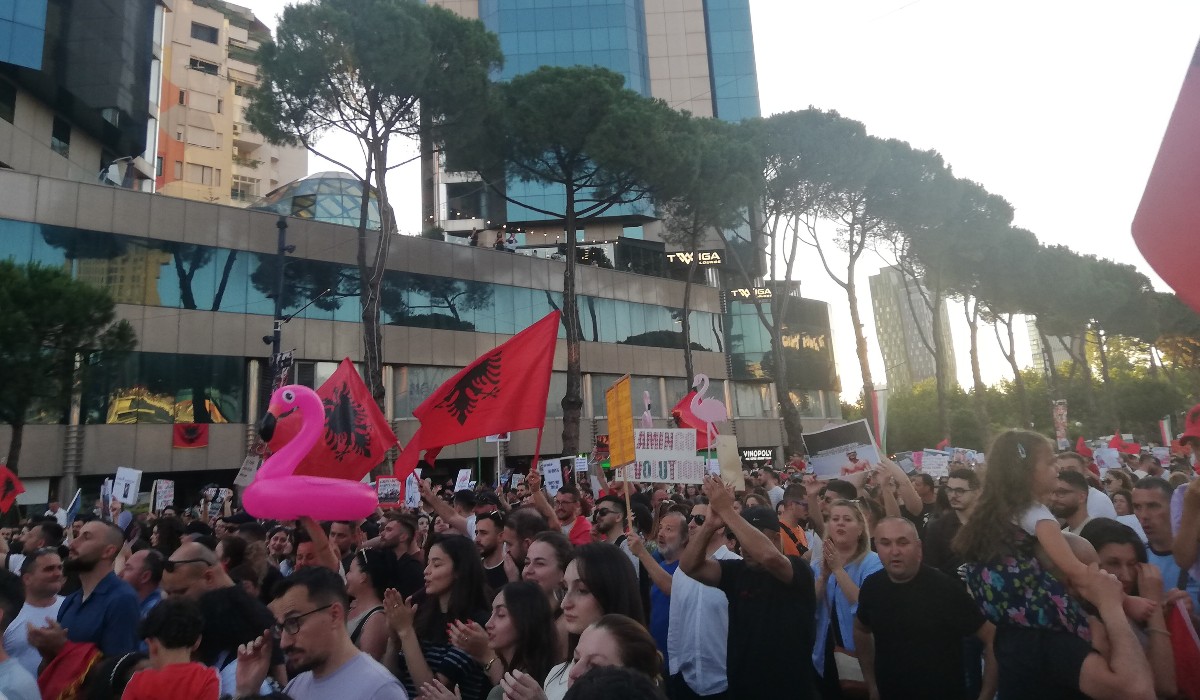 Zvërnec protest, Tirana, 5 June