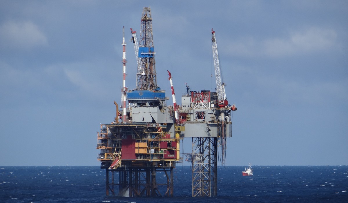 Dutch gas platform in the North Sea